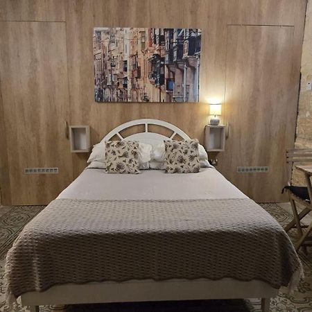 Servants' Quarters Studio Apartment Valletta Ngoại thất bức ảnh